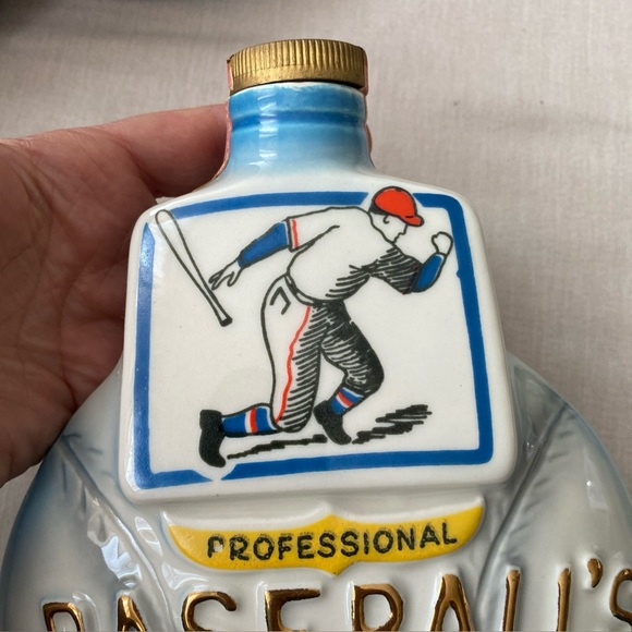 JIM BEAM Baseball 100th Anniversary Decanter - Picture 12 of 15